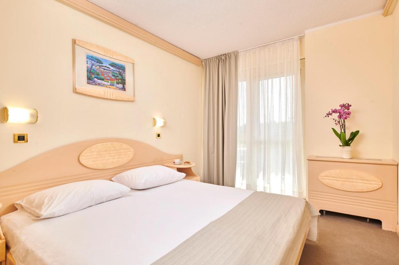Hotel Istra Plava Laguna بوريتش المظهر الخارجي الصورة