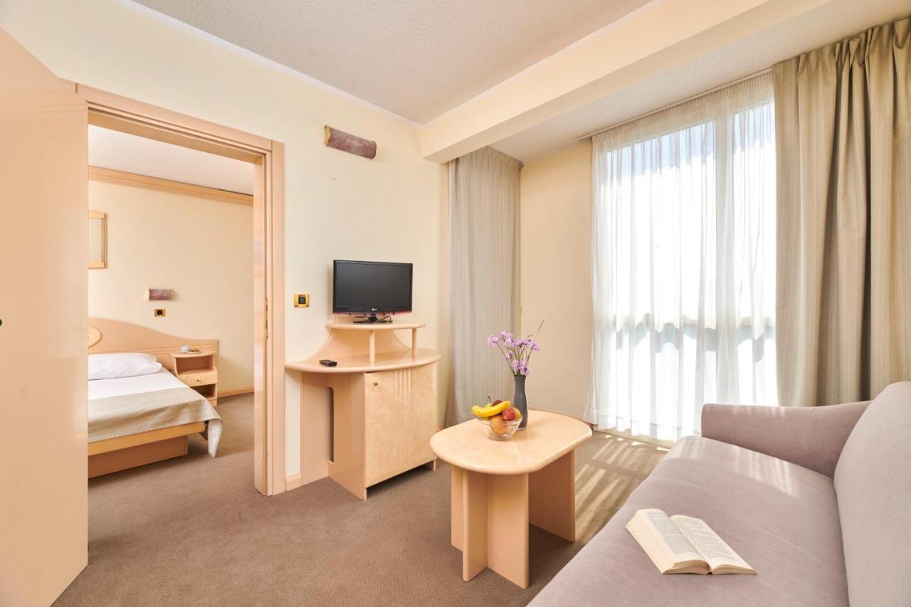 Hotel Istra Plava Laguna بوريتش المظهر الخارجي الصورة