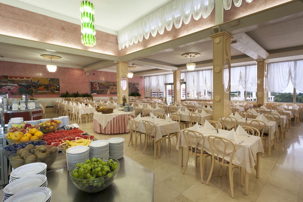 Hotel Istra Plava Laguna بوريتش المظهر الخارجي الصورة